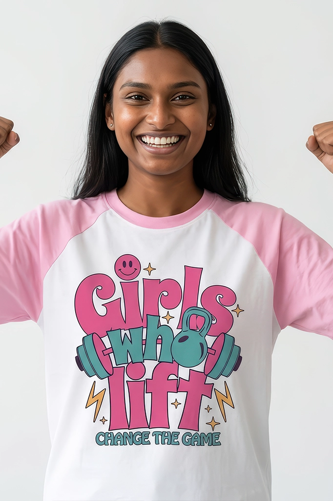 Girls Who Lift Raglan T-Shirt – Pastel Pink